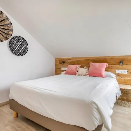 Chic Humaralet, Pie De Pistas, Free Parking